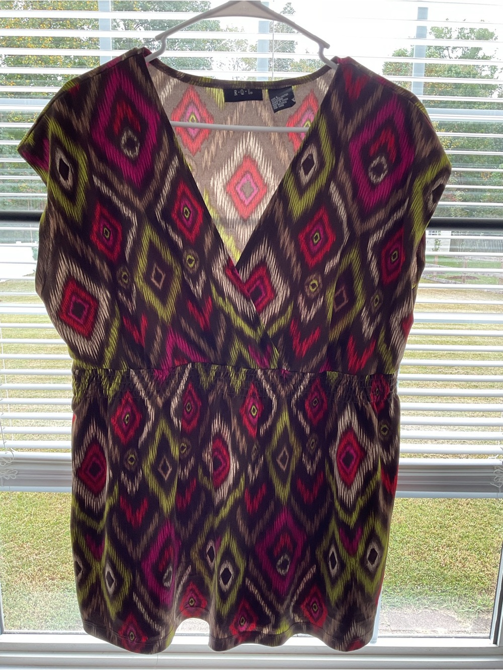 Surplice Ikat-Print Short Sleeve Blouse in Pink & Green
